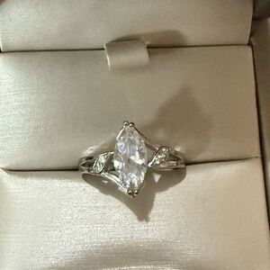 Elegant Silver Marquise Cut Ring